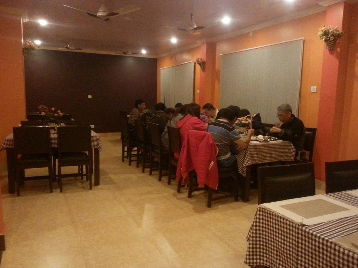 Hotel Stupa Lumbini Bagian luar foto